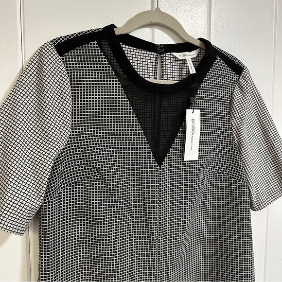 NWT BCBGeneration Shift Dress - Picture 4 of 8